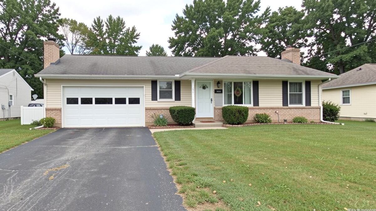 Representative older Kendallville Indiana residential home